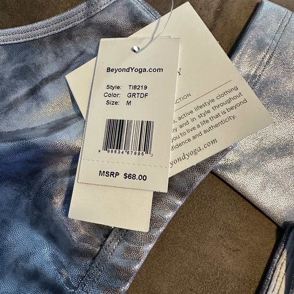 Beyond Yoga Metallic Silver Activewear Set NWT - Picture 4 of 9